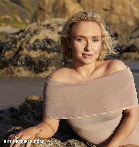 Hayden Panettiere lingerie and sex images leak - leaked photos and videos of famous internet model.