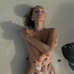 Elsa Hosk Leaked Nude Beach Photos and Video (11 Pics)